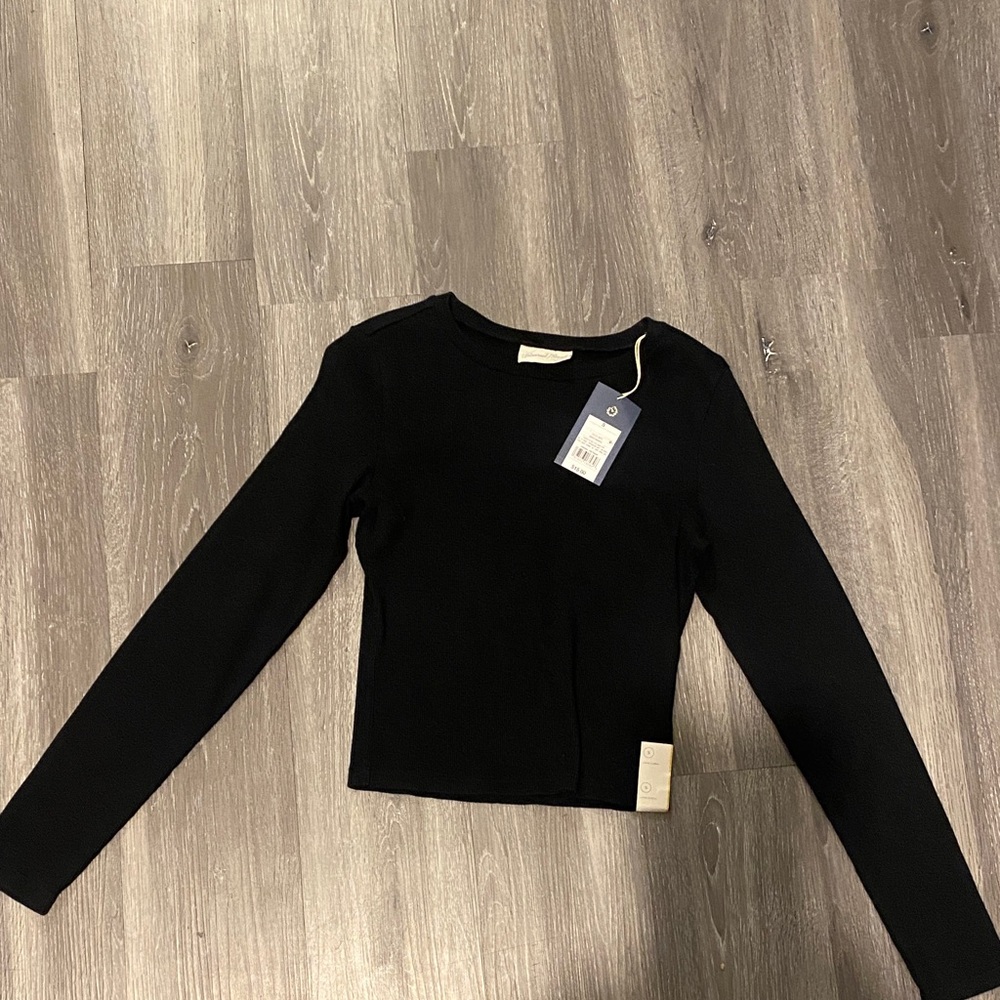 Universal Thread Black Long Sleeve Women's Tee